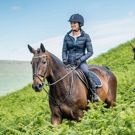 horzeアリシア・ライトウェイトジャケット