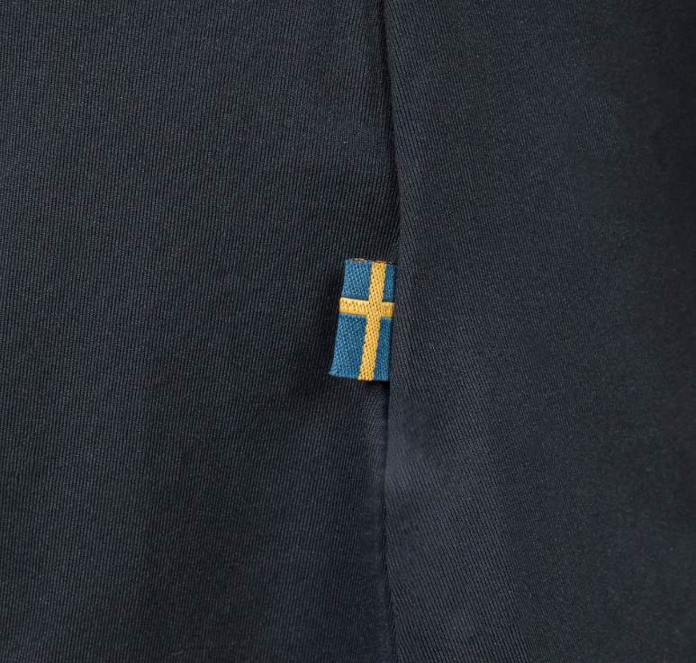 Back on Trackイネス・セラピックレディースシャツ